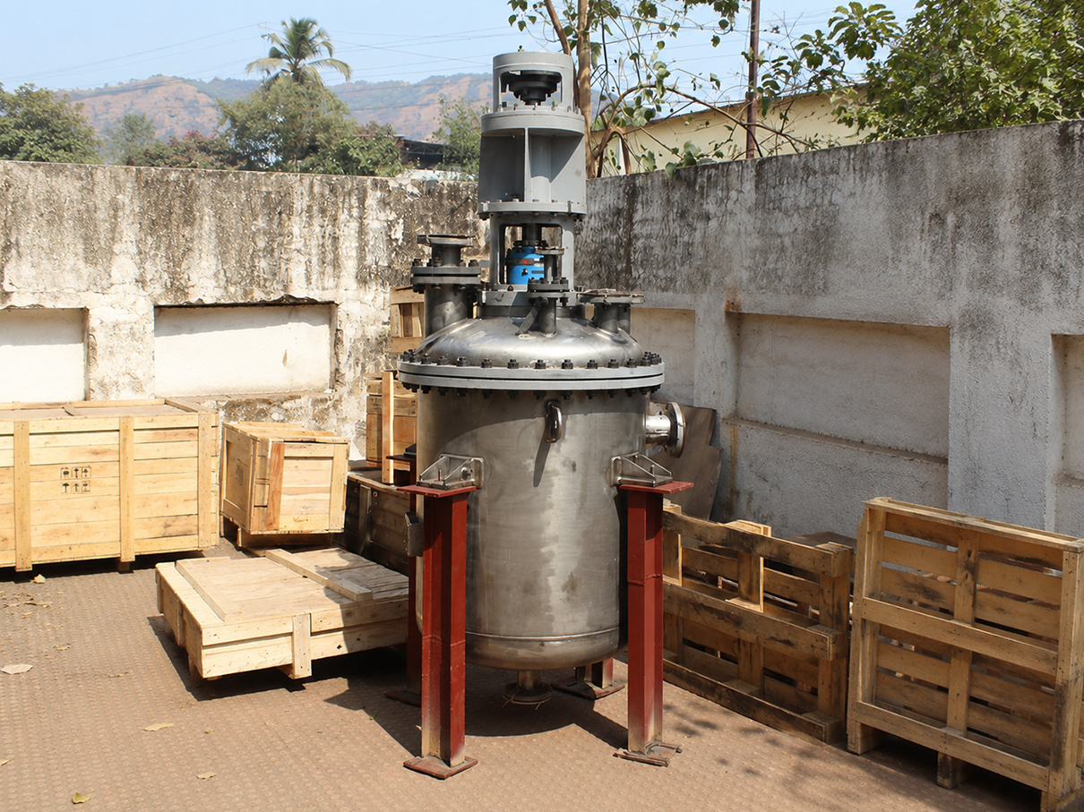 Zirconium Grade 702 Reactor For Benzyl Derivatives & Acid-Based Chemicals